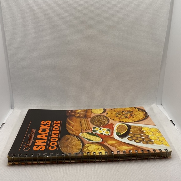 Magnificent Snacks Cookbook by Kathryn L. Ramsay Spiral Bound 1986 - Picture 2 of 12